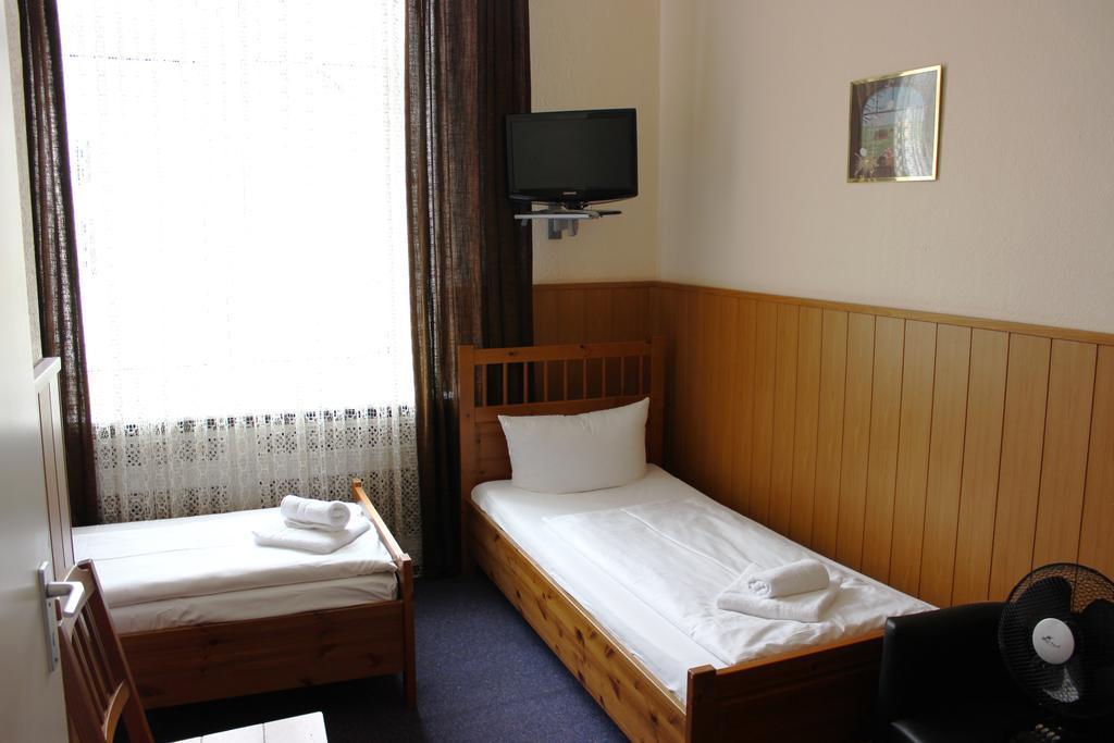 Hotel-Pension Rheingold Am Kurfuerstendamm Berlin Extérieur photo