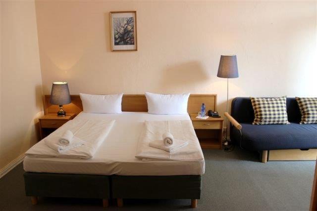 Hotel-Pension Rheingold Am Kurfuerstendamm Berlin Extérieur photo